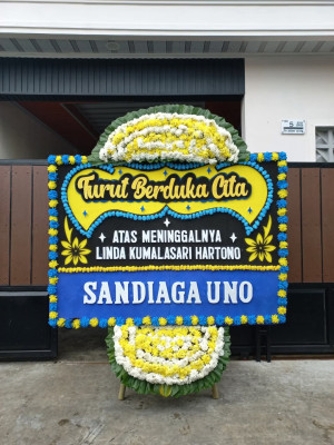 Papan Bunga Duka di Cipadung Kulon